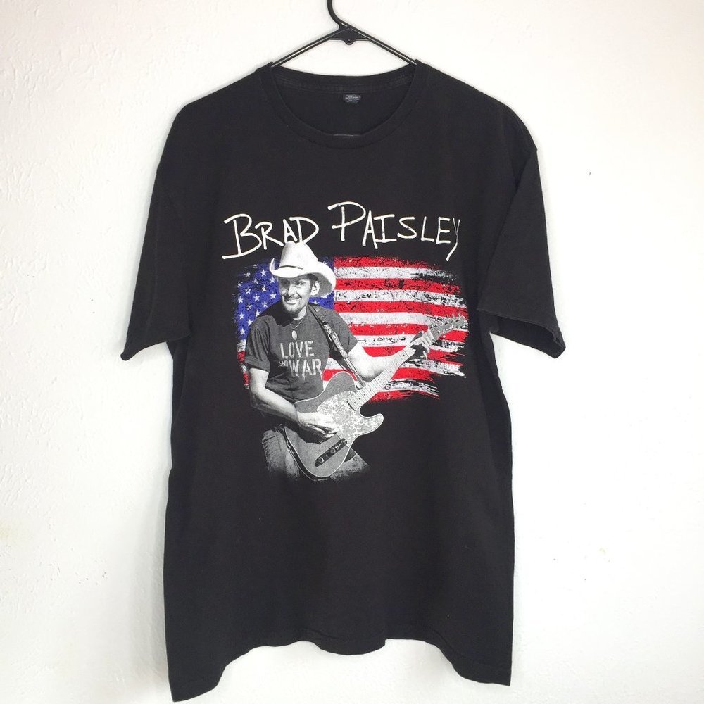 Brad Paisley men's L black live concert tee shirt.